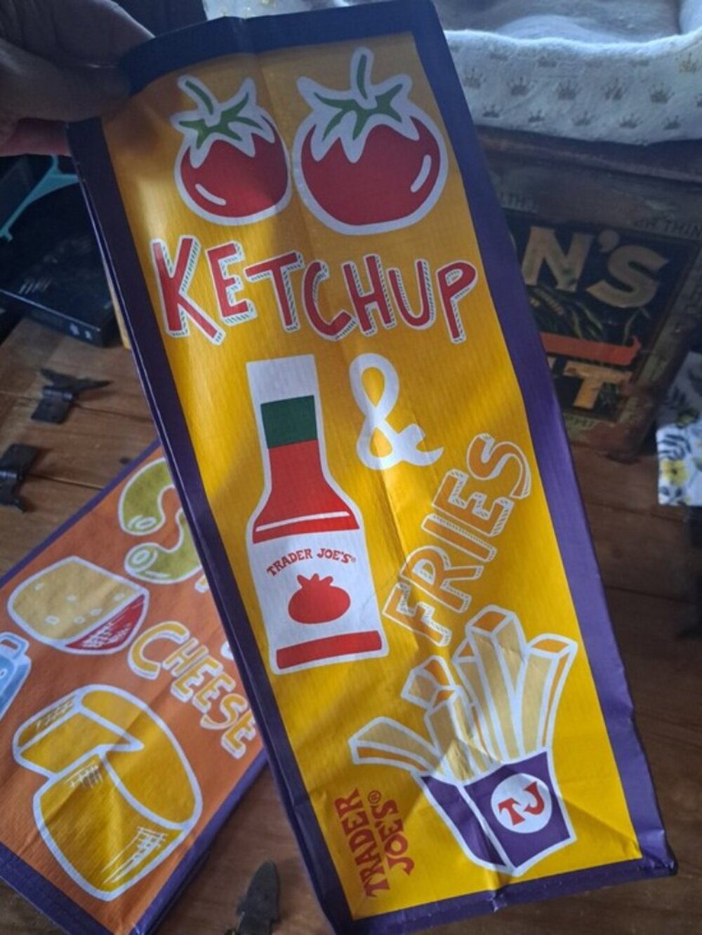 🛍️ Two Trader Joe's Comfort Food Reusable Shopping Bags Totes Summer 2025 NWOT - Picture 6 of 11